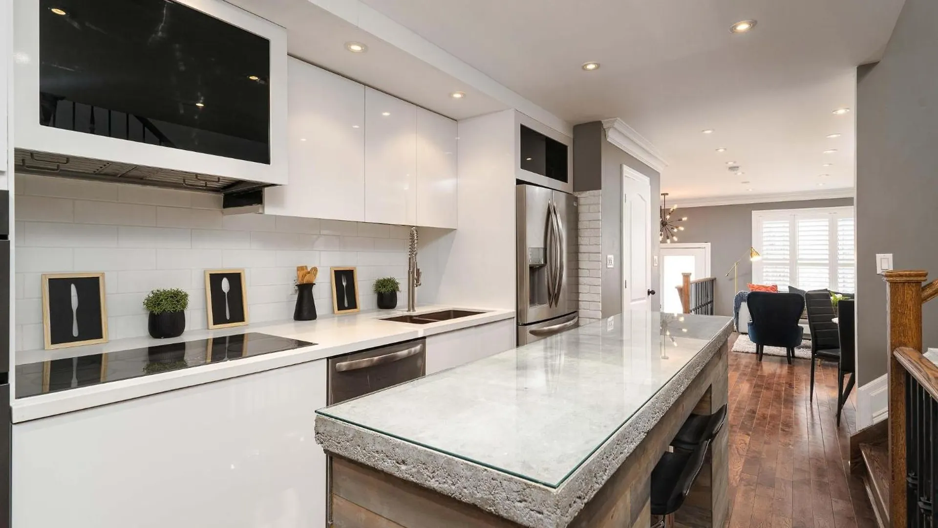 Beautiful 3Br House In The Heart Of Greek Town Villa Toronto 0*,